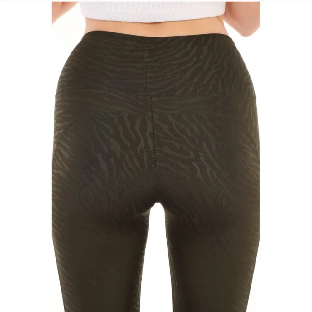 CMFSHN Workout Leggings - Picture 6 of 6